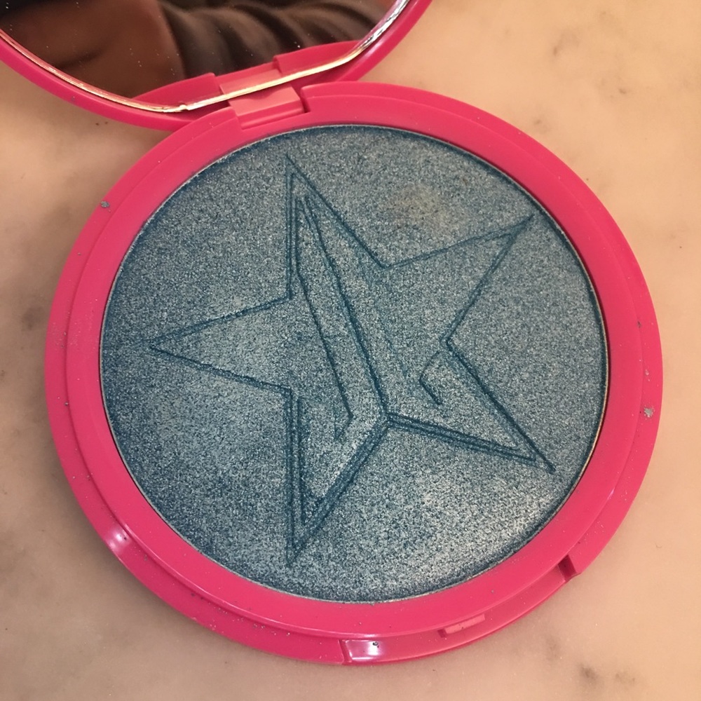 Jeffree Star Skin Frost in Deep Freeze